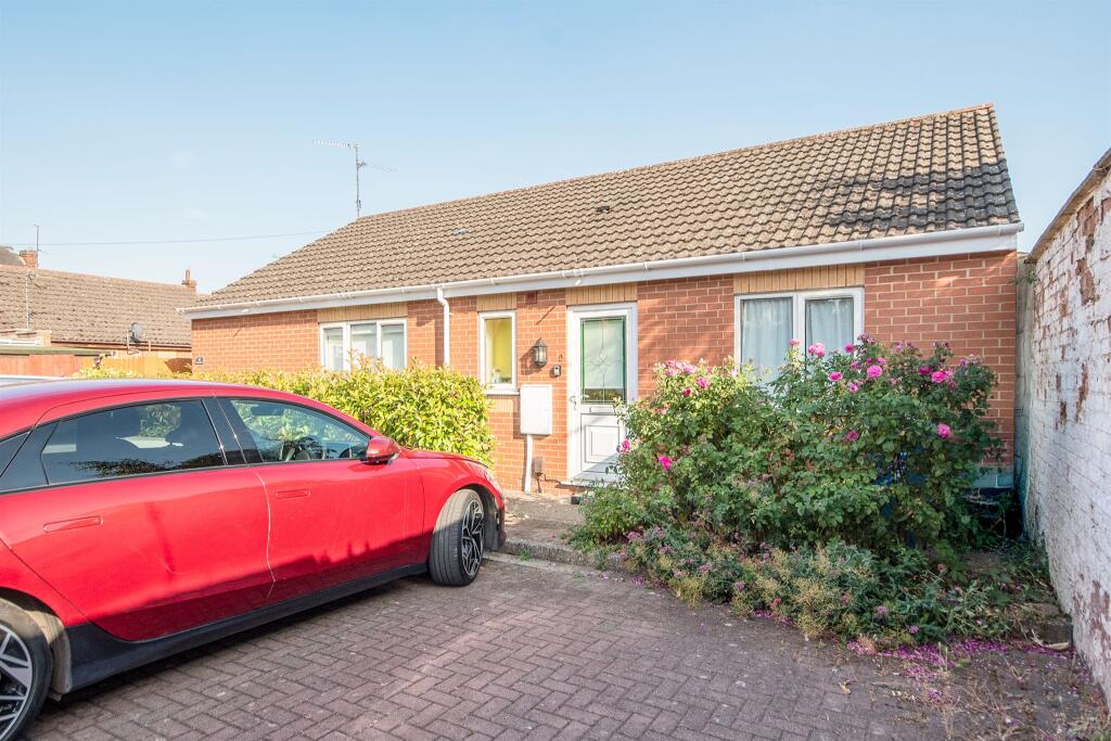 Main image of property: Queen Street, Desborough, Kettering