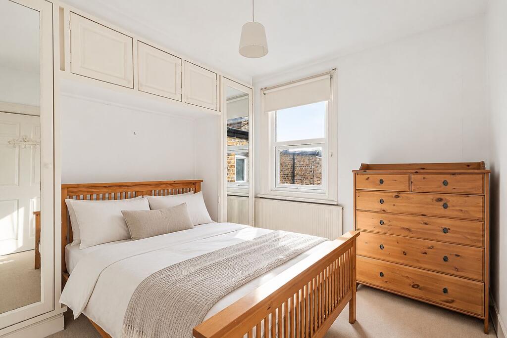 Apartment in London - More