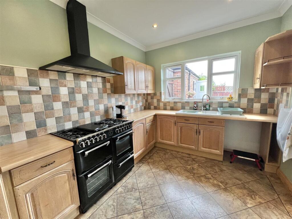 Barmpton Lane, Darlington photo 2