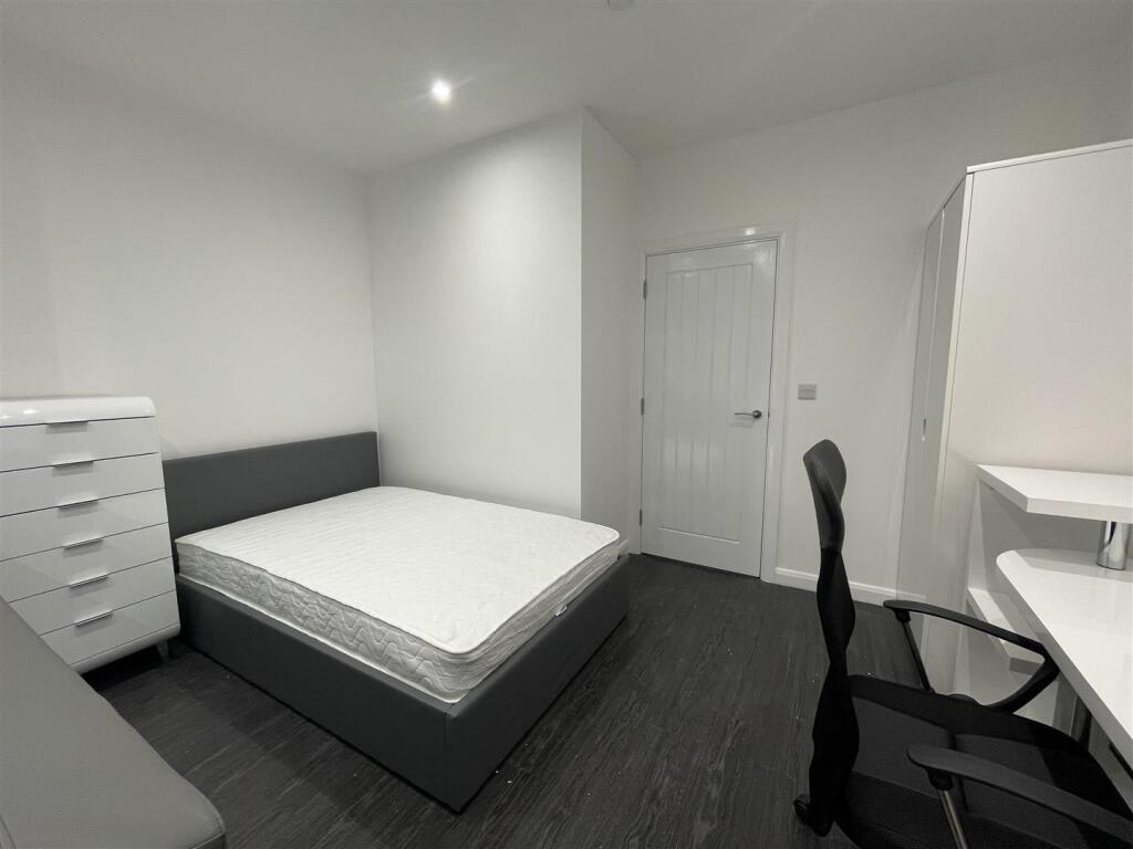 Additional image 8 of Spectrum House, East Parade, Bradford