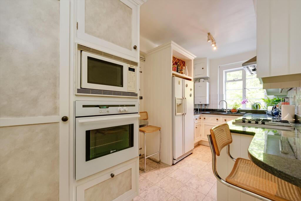 Apartment in London - View 5