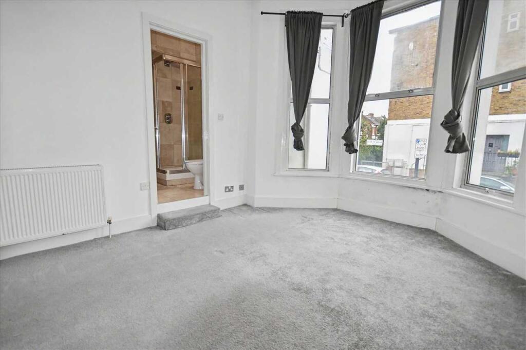 Apartment in London - View 4