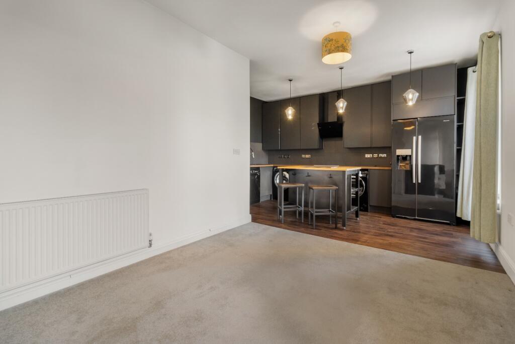 Flat 1, 20 Church Street, Upton-Upon-Severn photo 3