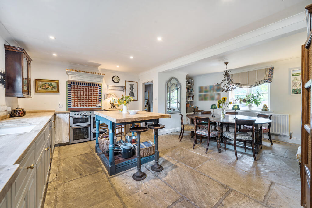 House in Southampton - View 4