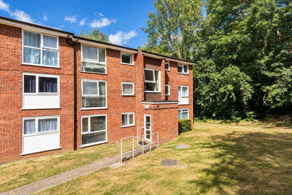 Main image of property: Aston View, Hemel Hempstead, Hertfordshire, HP2 7NY