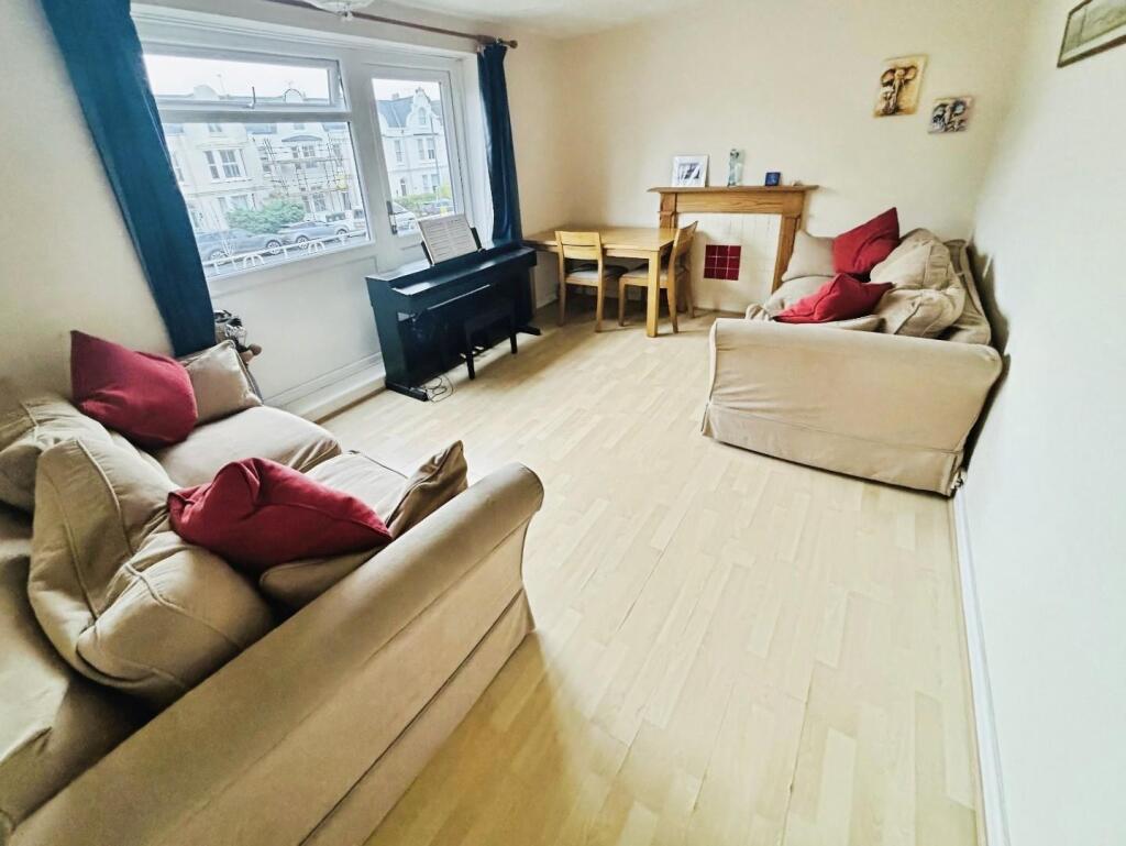 Apartment in Warwick, Milverton, Royal Leamington Spa - View 2
