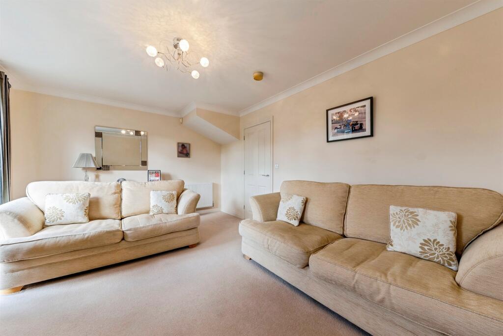 Moreton Close, Great Gonerby, Grantham - View 2