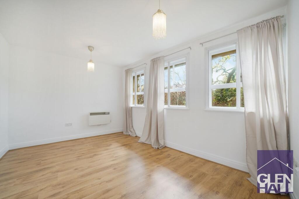 Main image of property: Constable Close, Aldermen Court, N11