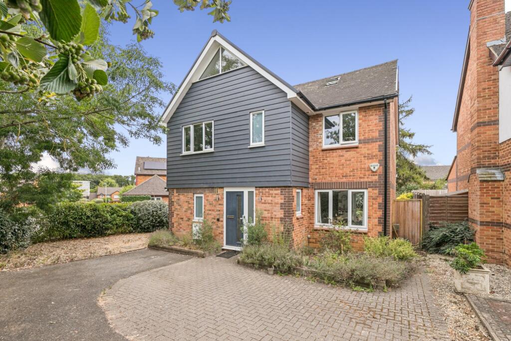 Main image of property: Broadmeadow Ride, St. Ippolyts