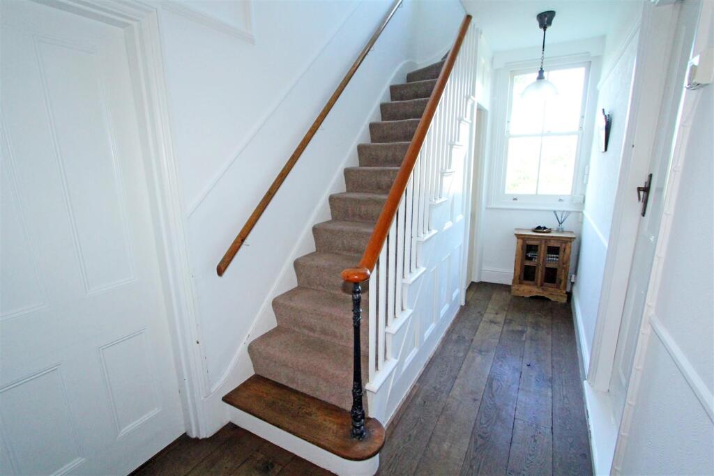 House in Stevenage - View 3