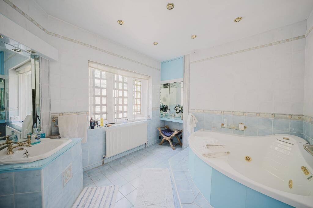 Additional image 26 of Scott Lane, Riddlesden, Keighley