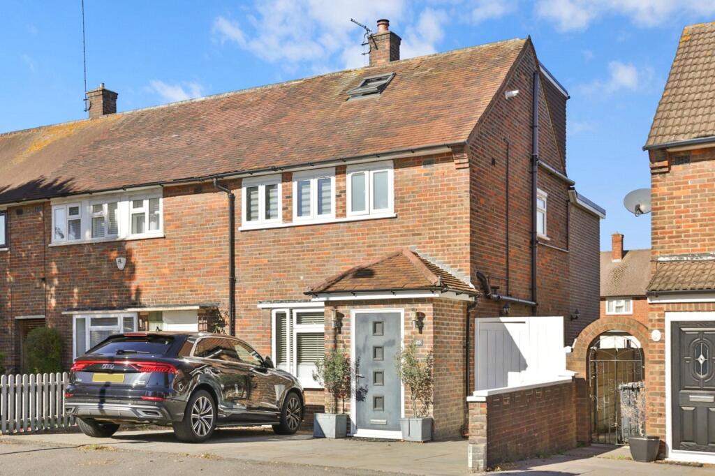 Main image of property: Aycliffe Road, Borehamwood, Hertfordshire, WD6
