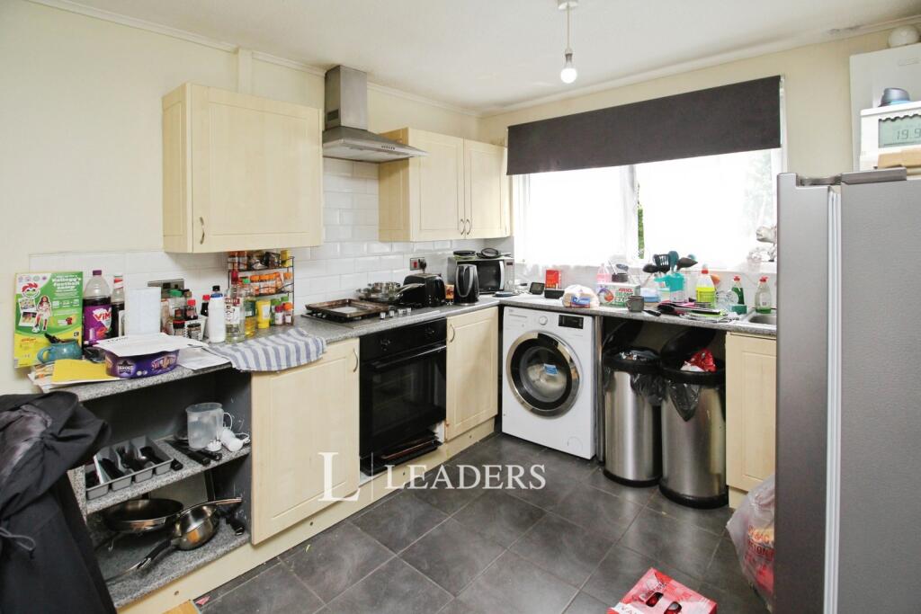House in Milton Keynes, Stantonbury - View 5
