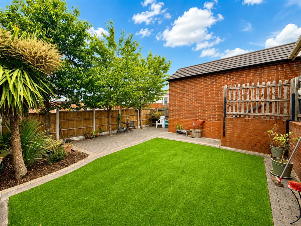 House in Telford - View 4