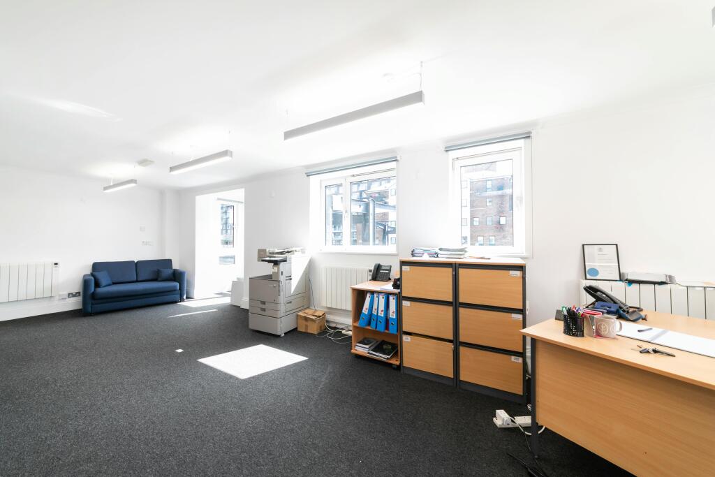 Suite 3, 17 Pepper Street -6.jpg