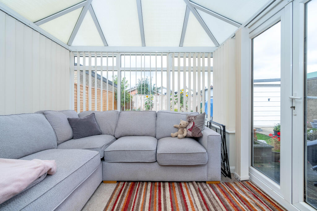 House in South Kesteven, Deeping St. James - More