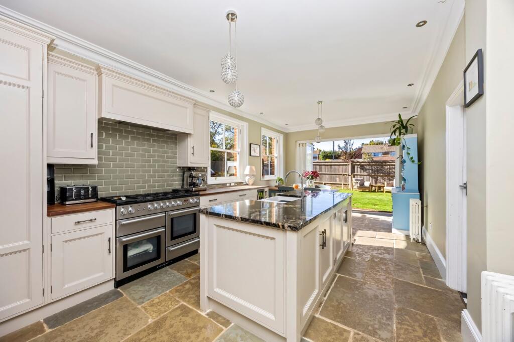 House in Tonbridge - View 2