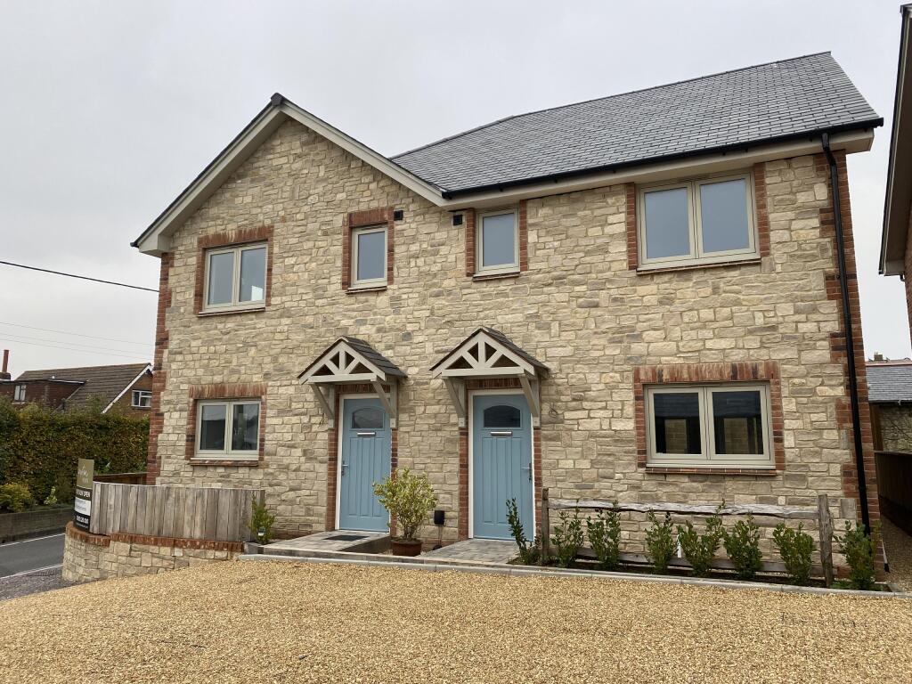 Main image of property: Hampton Mews, Main Road, Havenstreet,