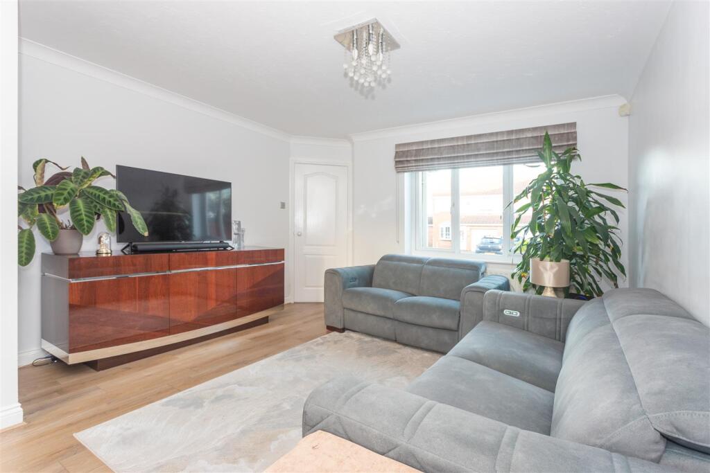 Barwell Court, Newcastle Upon Tyne, NE7 - View 4