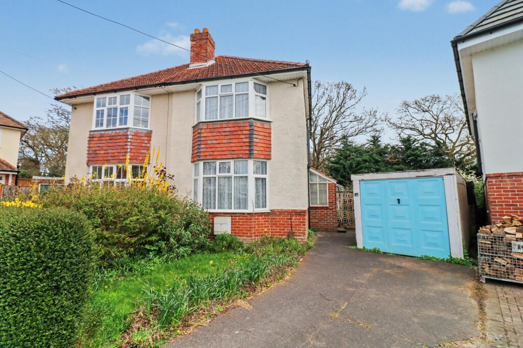Main image of property: Seaview Estate, Netley Abbey, SO31