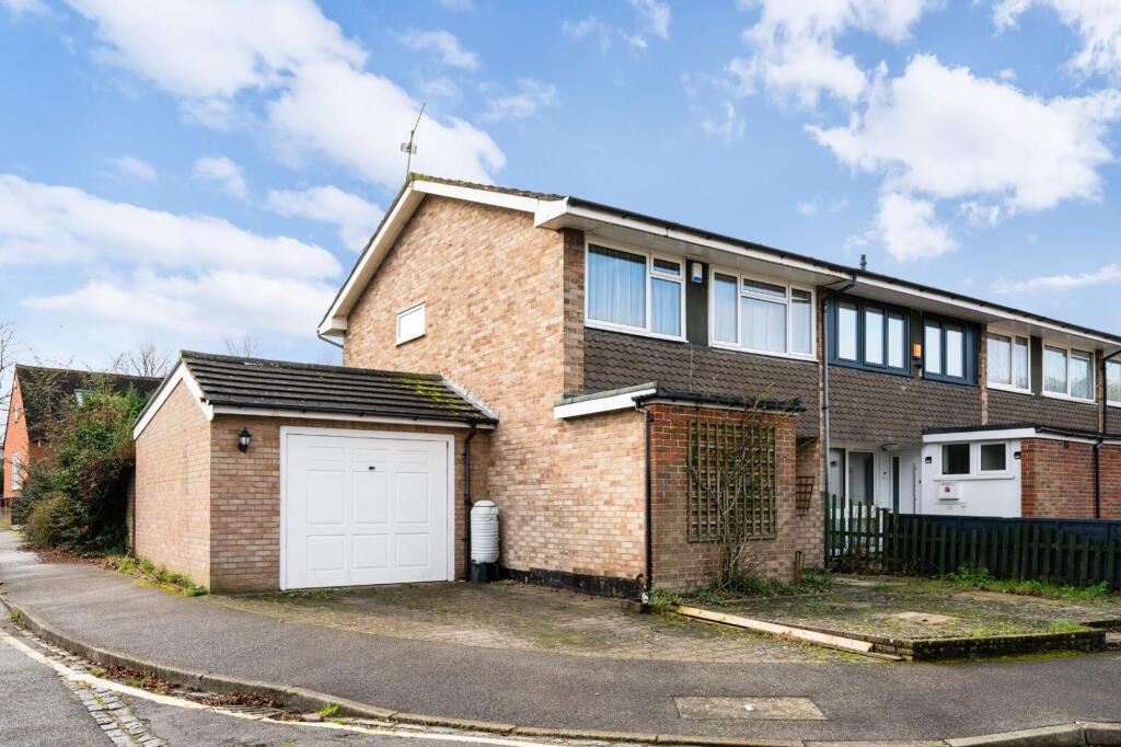 3-bed house on Sharon Close, Epsom, KT19, £500,000
