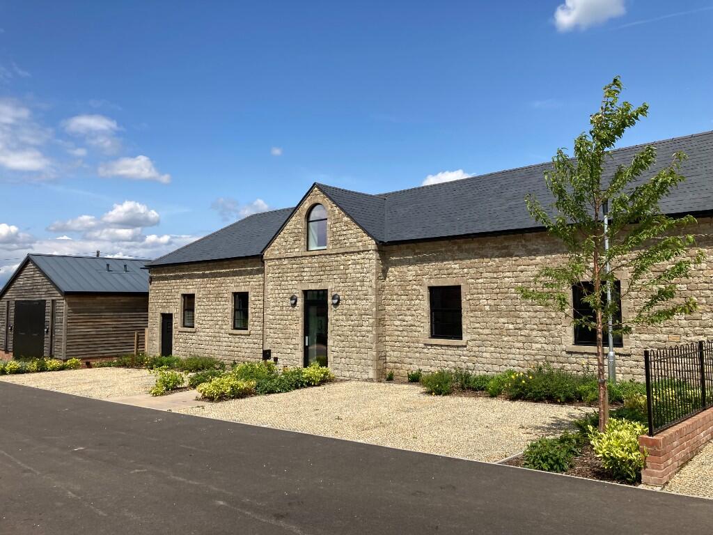 Main image of property: 3 The Saltings