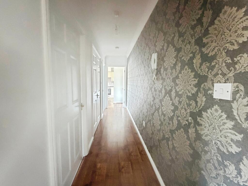 Apartment in London, Canning Town - View 5