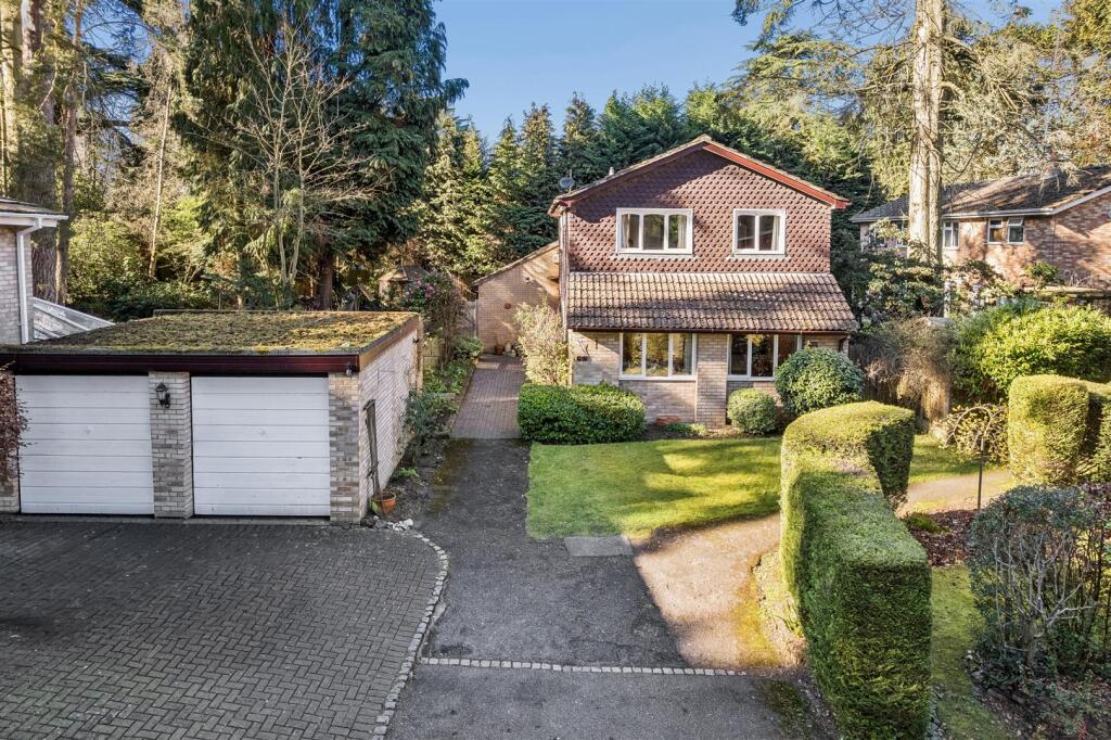 Main image of property: Redwood Glade, Leighton Buzzard, Bedfordshire