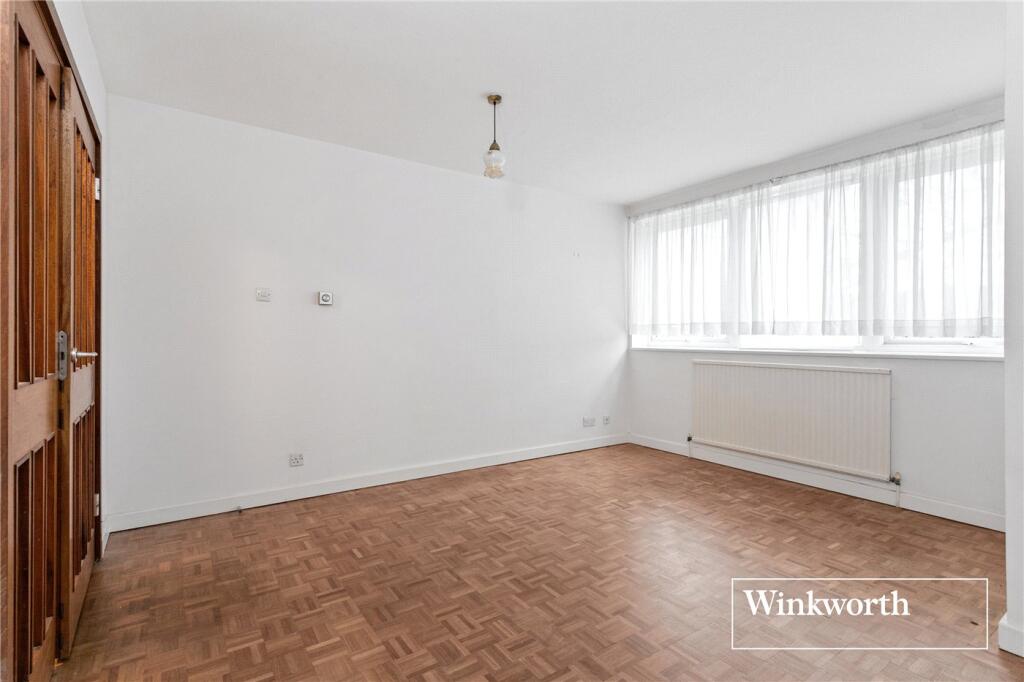 Regent Court, 190 Ballards Lane, Finchley, London, N3 - View 6