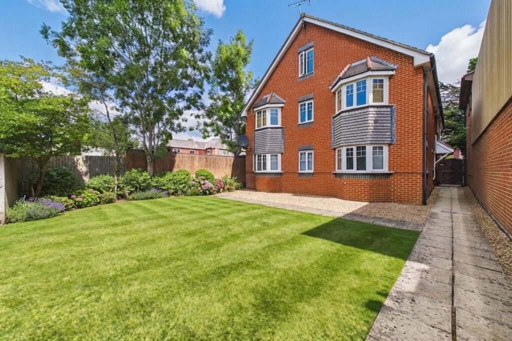 Main image of property: Coachmans Grove, Sandhurst, Berkshire, GU47