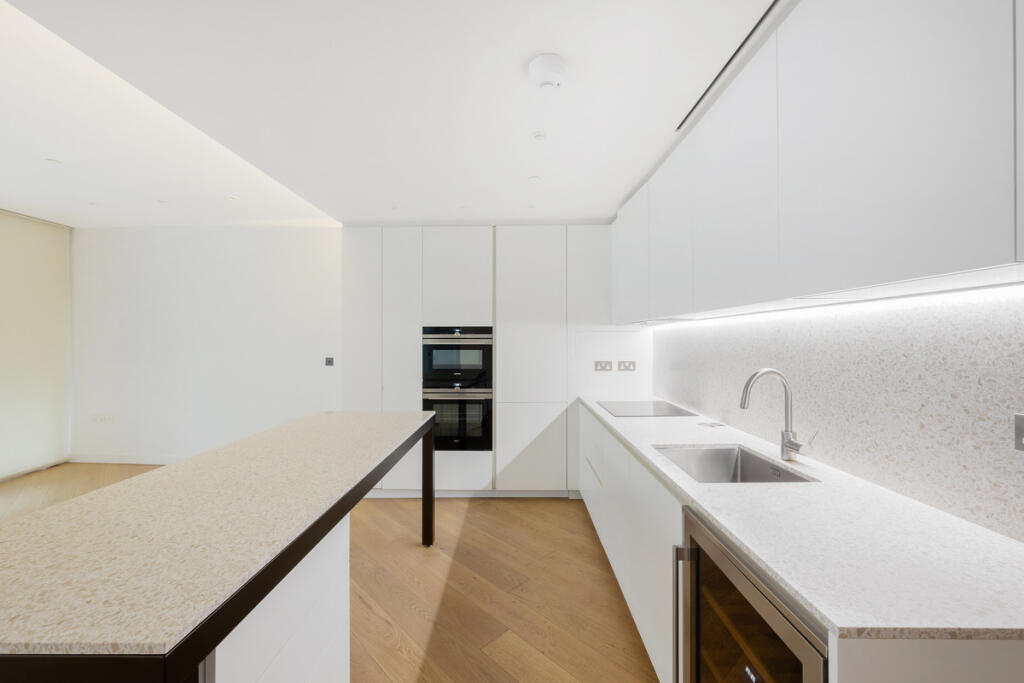 Apartment in London - View 5