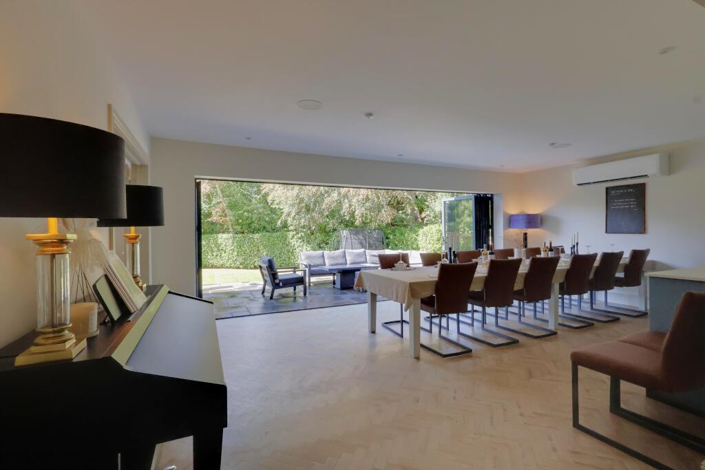 House in Rowlands Castle - View 4