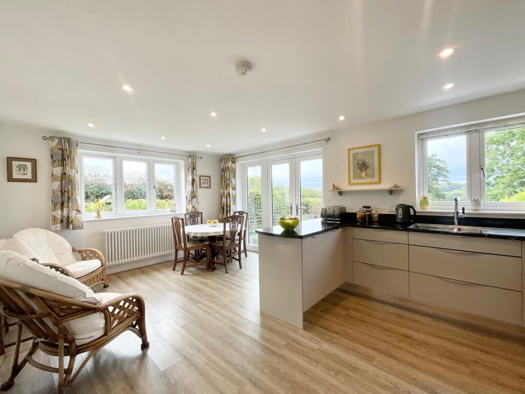 House in Stoke-on-Trent - View 2