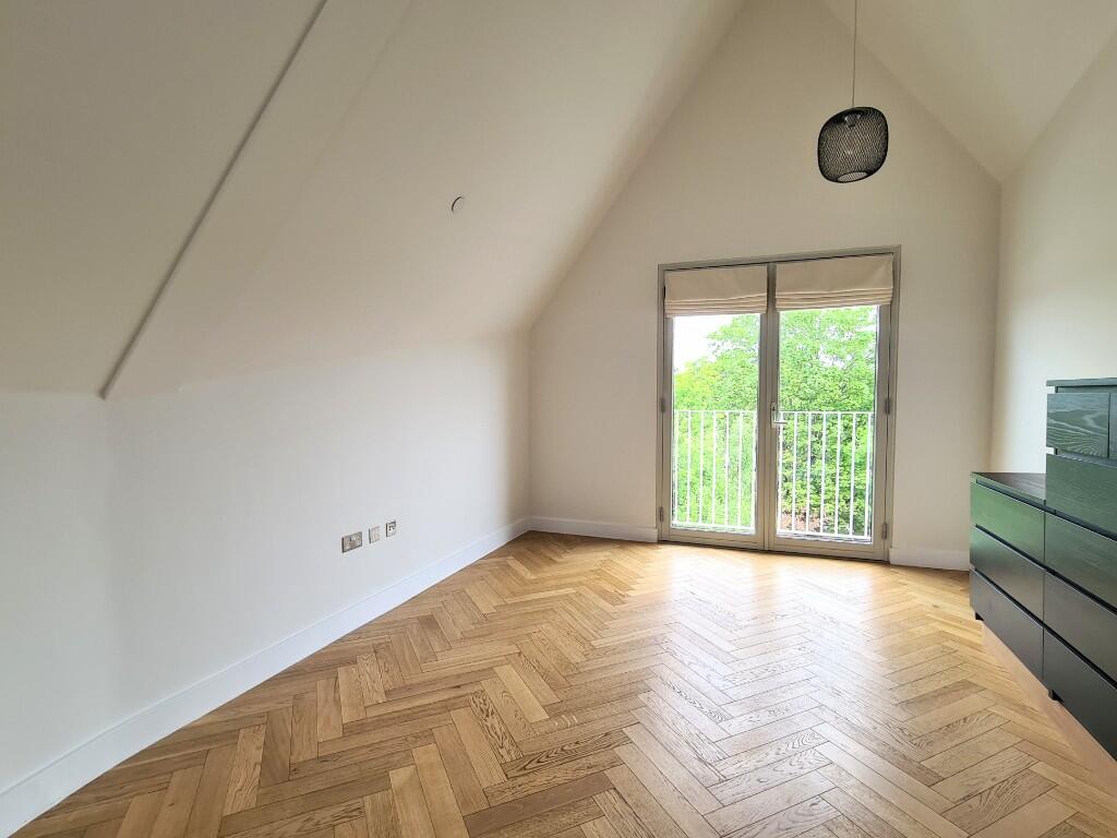 Leyton Road, Harpenden, Hertfordshire, AL5 photo 4