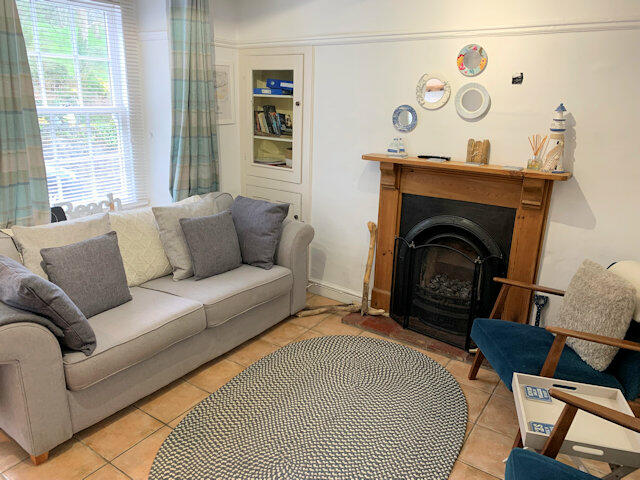Driftwood, 8 Nantiesyn, Aberdyfi,  LL35 0NB photo 3
