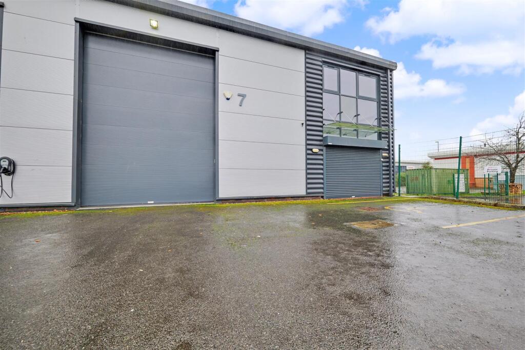 Main image of property: 7 Tungsten Court, Hemdale Business Park, Nuneaton