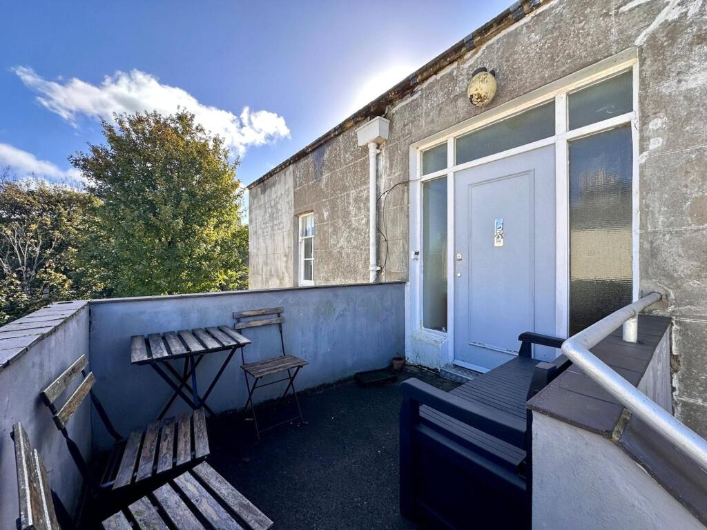 Main image of property: Clifton, Richmond Park Road, BS8 3AS