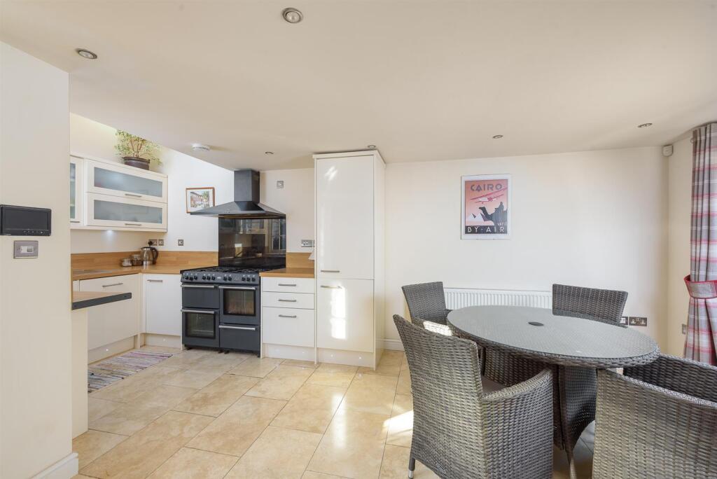 Broomspring Lane, Broomhall, S10 photo 3