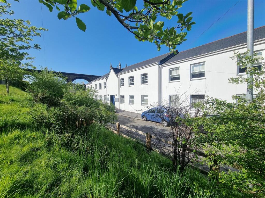 Main image of property: Wellington House, George Street, Truro