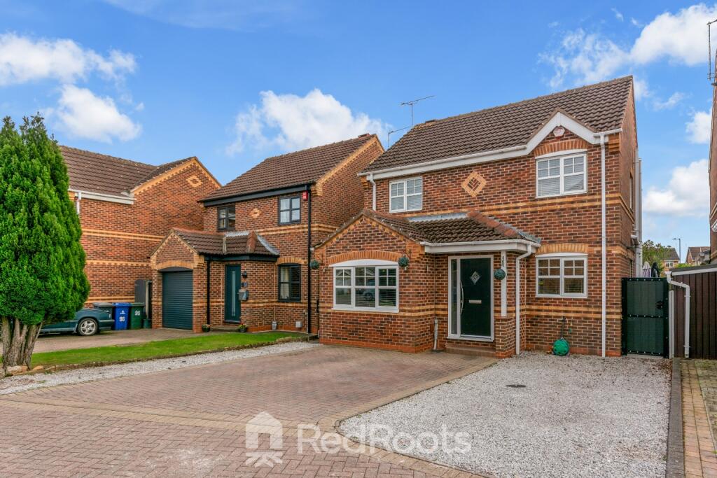 3-bed detached on Fairholme View, Armthorpe, Doncaster, DN3 3TW, £260,000