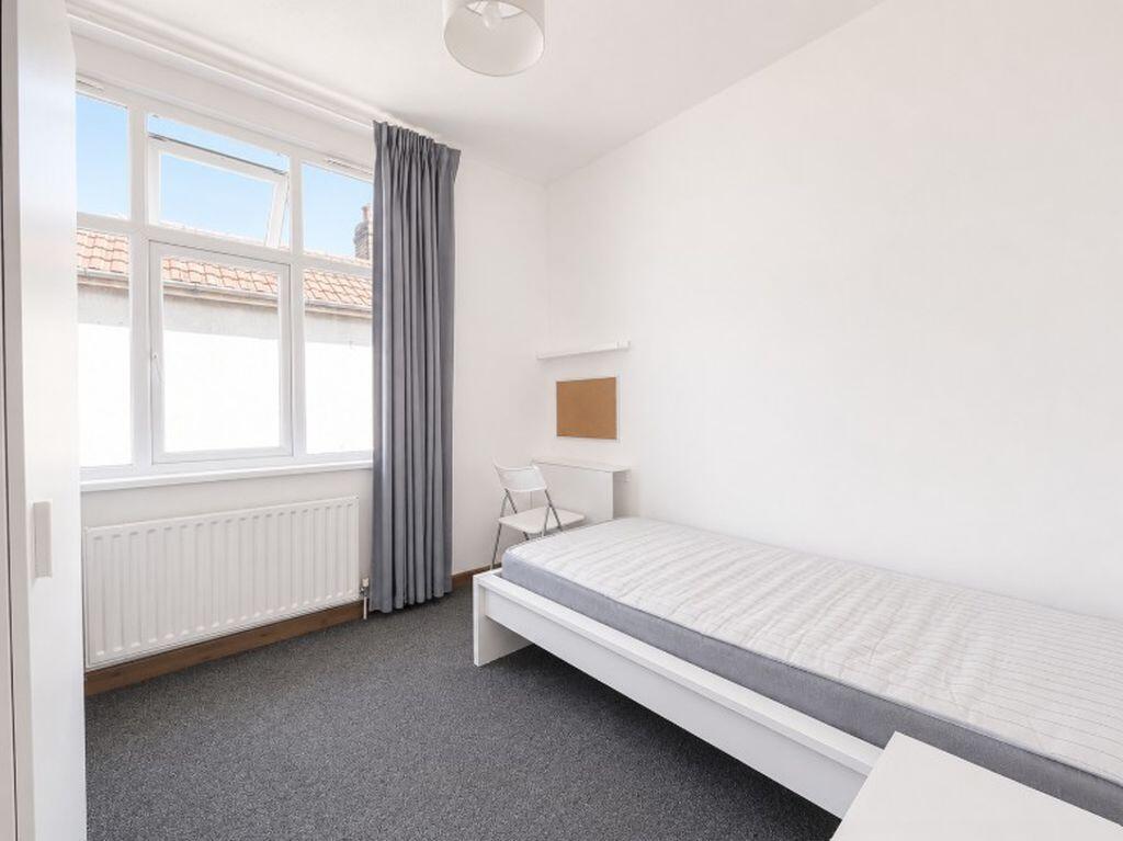 Room, Freemantle Road, Gosport - View 3