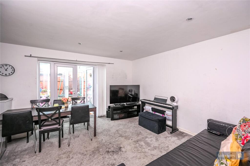 House in Knowsley, Prescot - More
