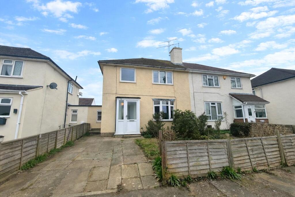 Main image of property: Homelea Close, Farnborough, Hampshire, GU14