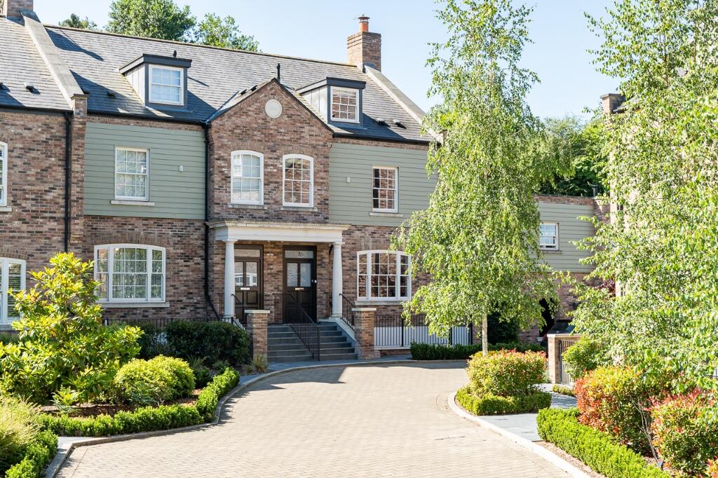 Main image of property: White Horse Close, Hertingfordbury, SG14