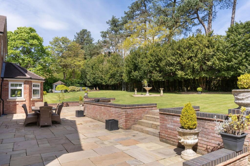 Additional image 26 of Plymouth Drive, Barnt Green, B45