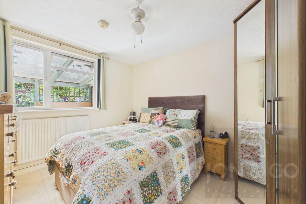 House in Northampton - View 4