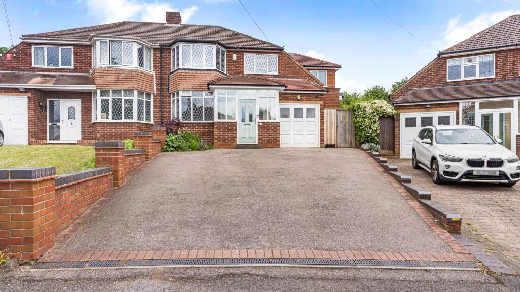 Main image of property: Cartwright Road, Four Oaks, B75