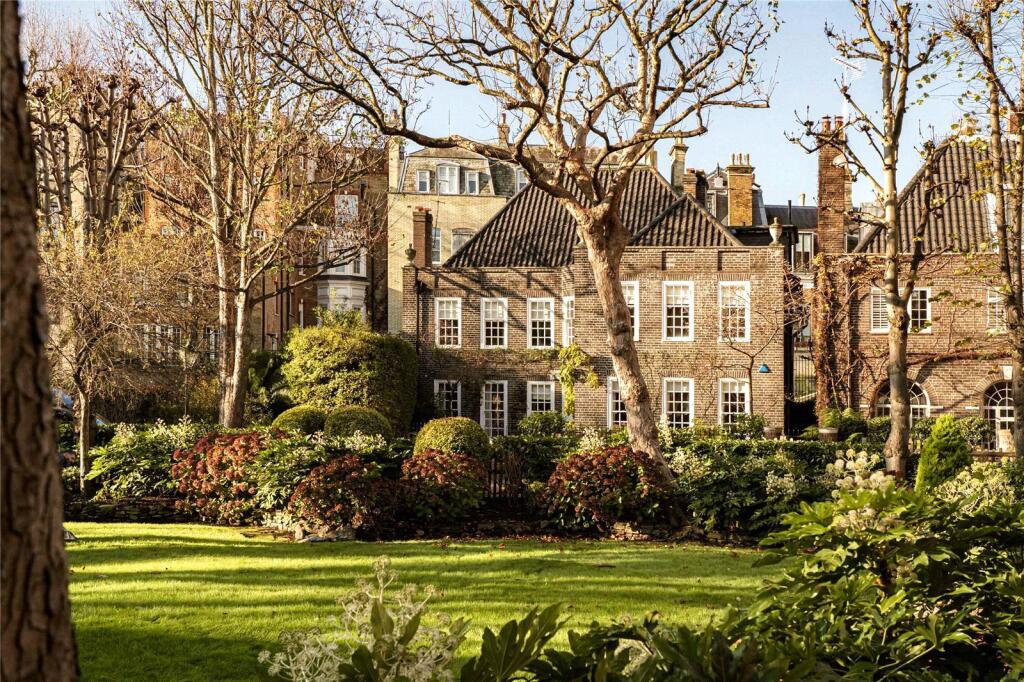 Main image of property: Hyde Park Gate, South Kensington, SW7