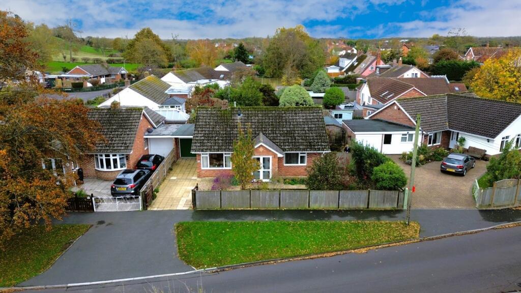 Main image of property: Manor Ride, Brent Knoll, Highbridge, Somerset, TA9