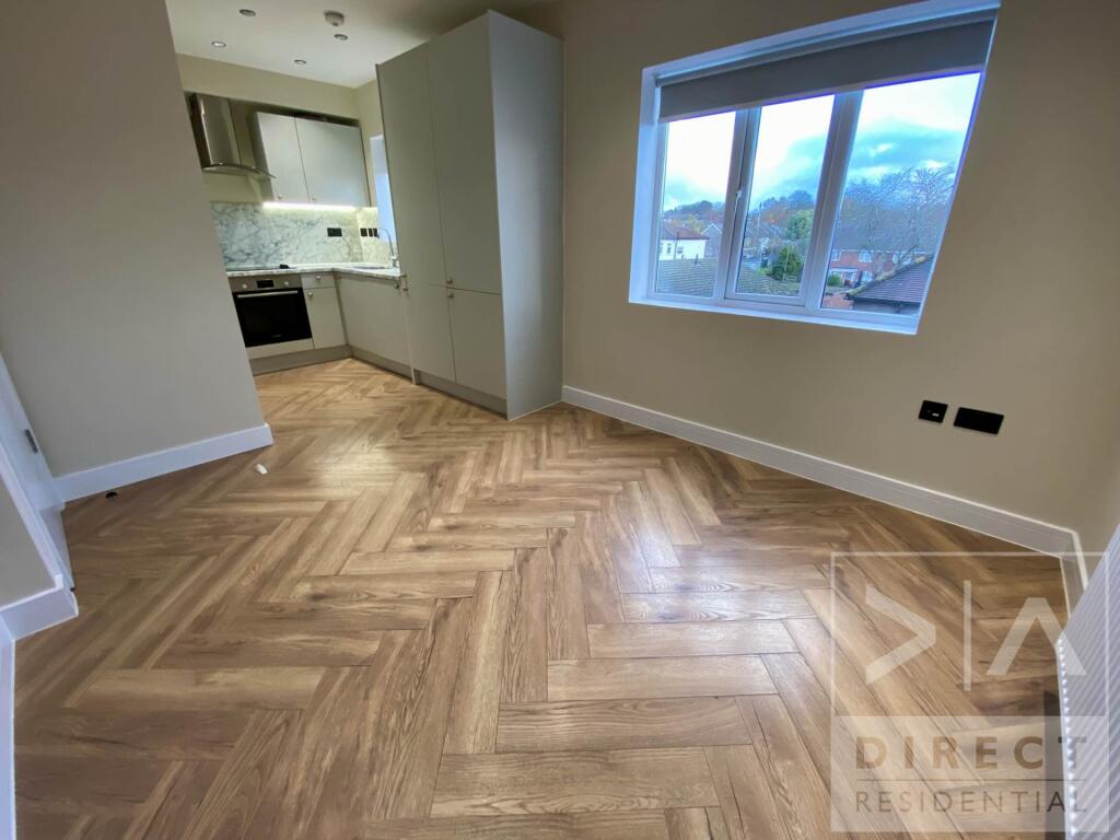 Main image of property: East Street, Epsom, KT17 1HF